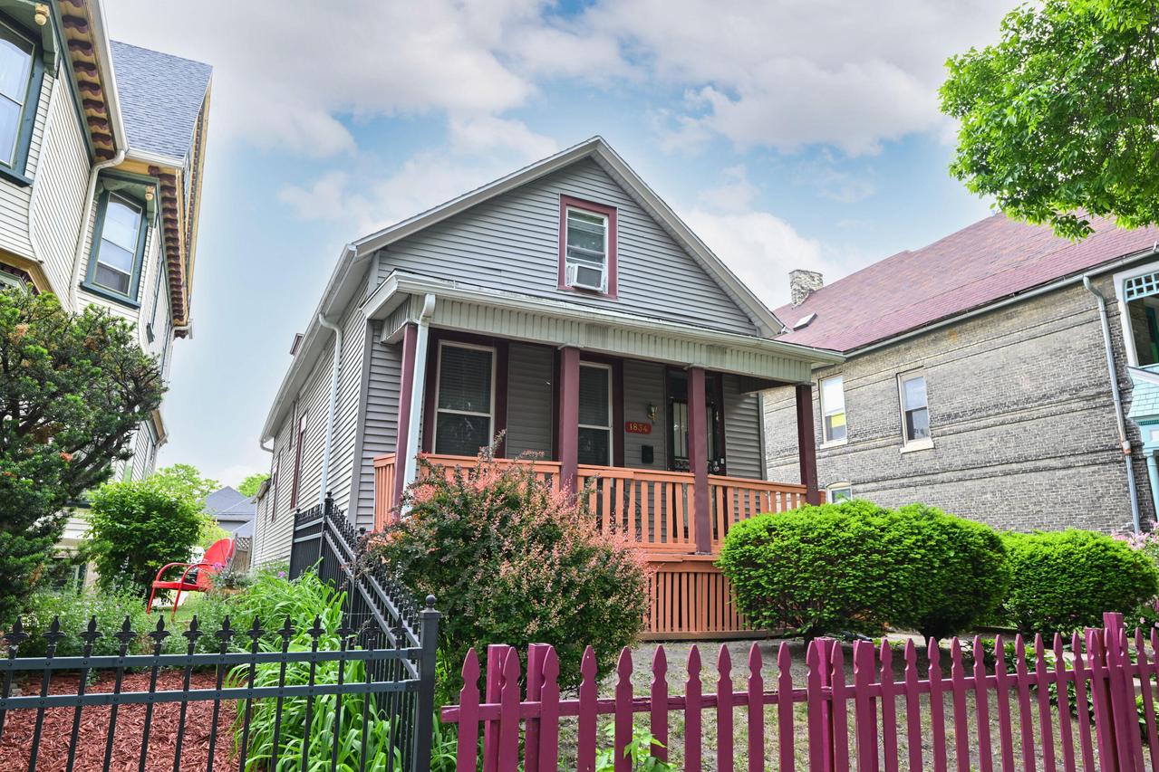 1834 N Dr William Finlayson St, Milwaukee, WI 53212