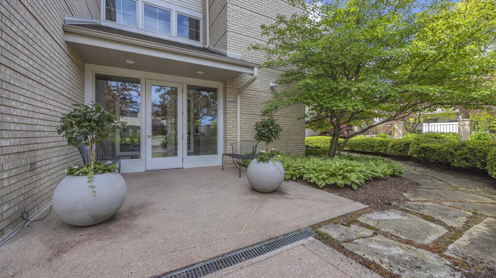 525 Pennsylvania Ave #103, Sheboygan, WI 53081