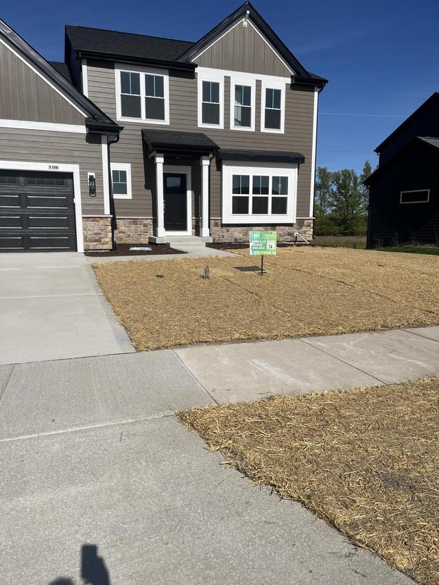 9186 S Overlook Way, Franklin, WI 53132