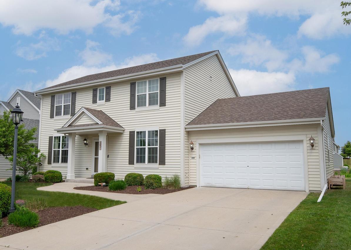 280 Foxglove St, Port Washington, WI 53074