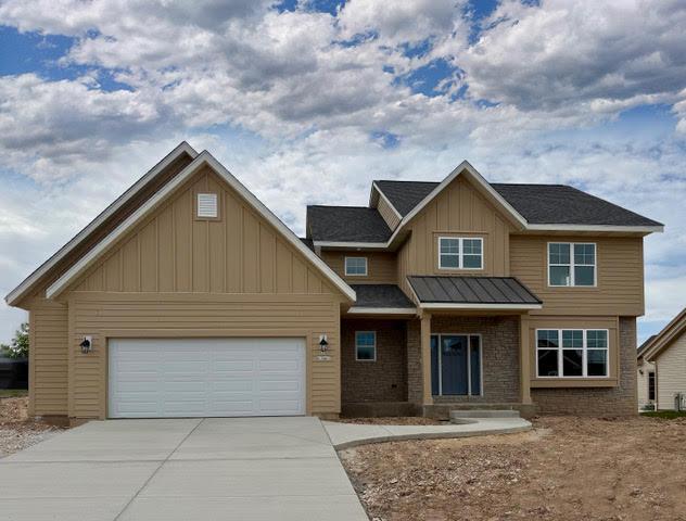N54W19407 Kearney Ln, Menomonee Falls, WI 53051