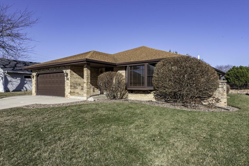 8109 64th Ave, Kenosha, WI 53142