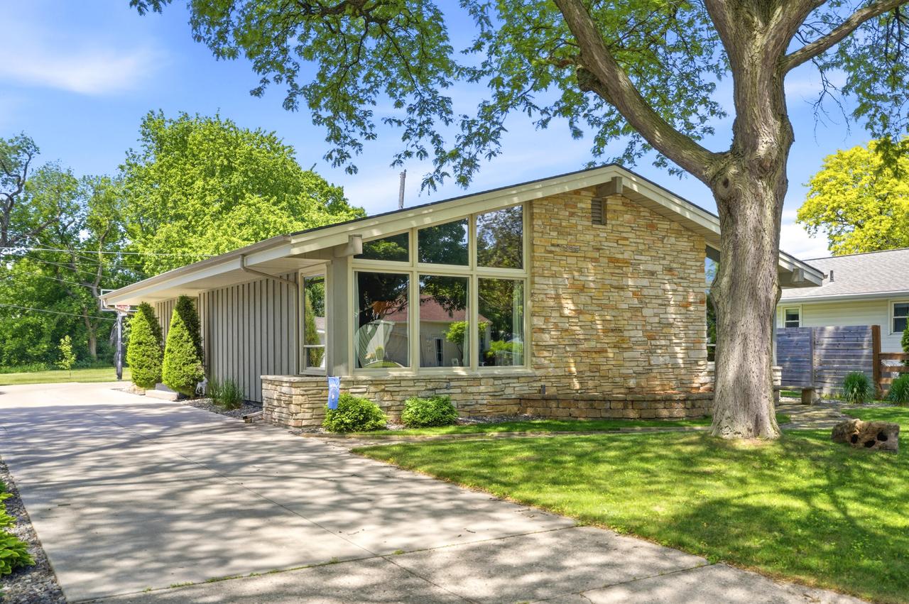 74 S Reserve St, Fond Du Lac, WI 54935