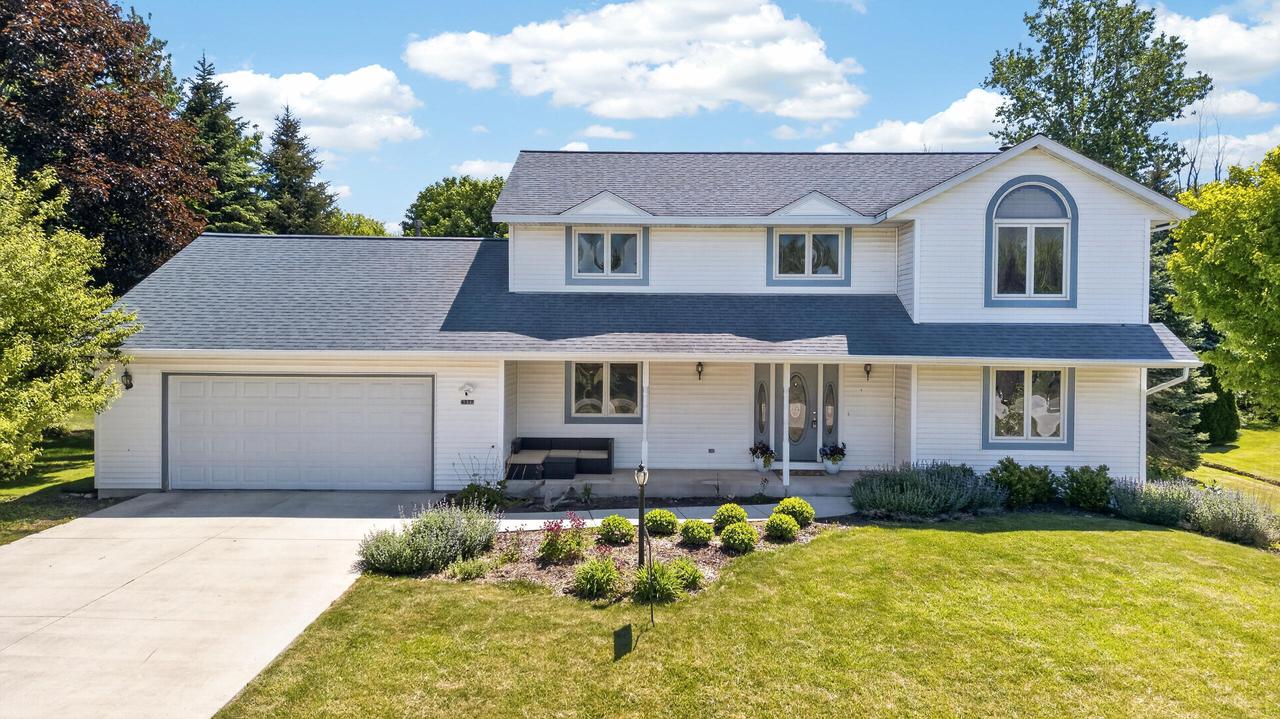 4577 Hunters Glen, Sheboygan, WI 53083