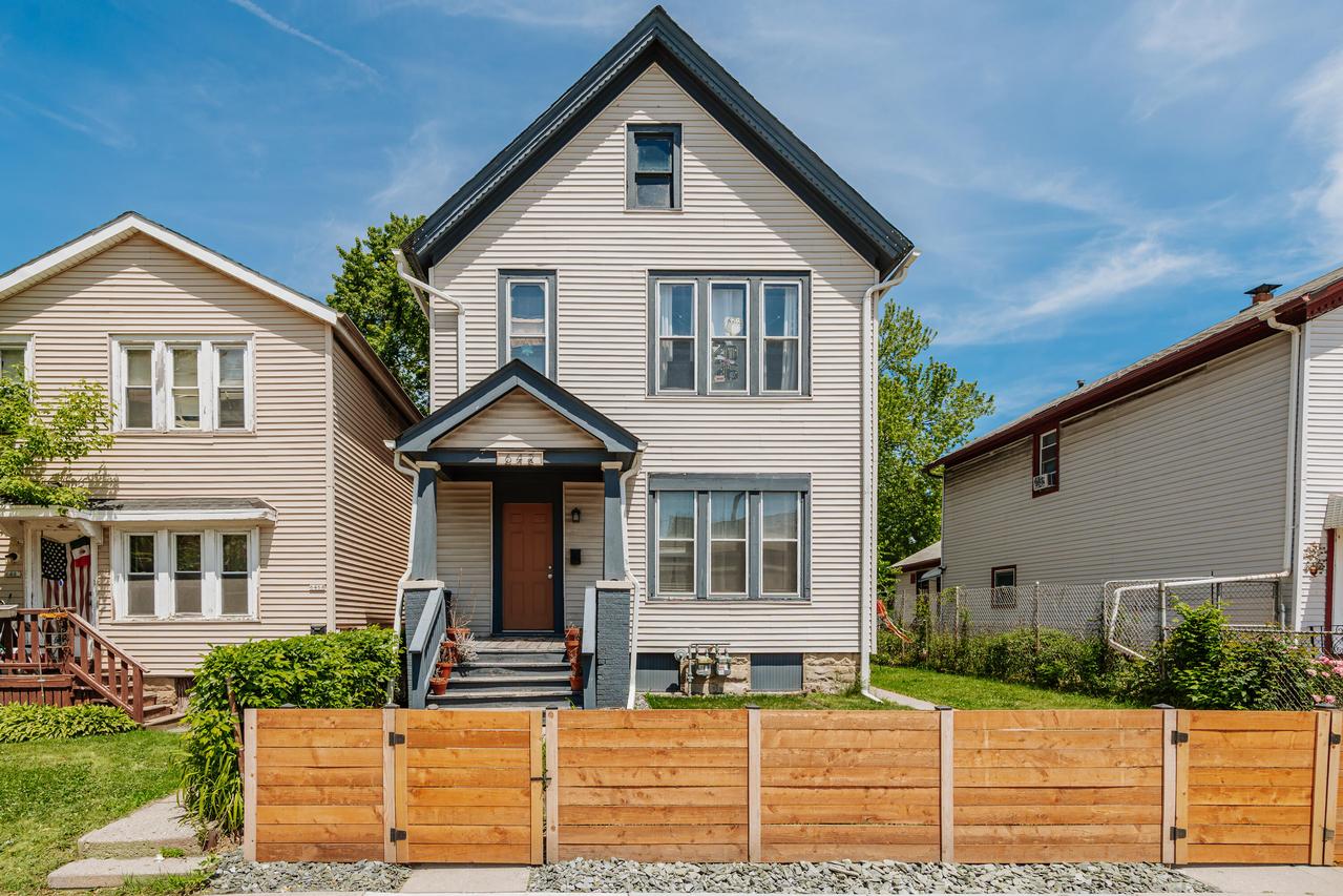 642 W Pierce St, Milwaukee, WI 53204