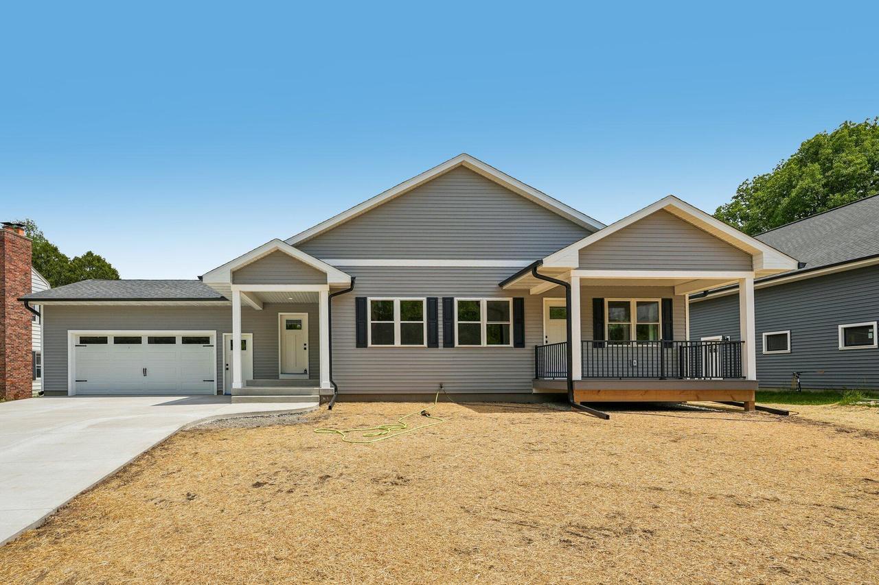 313 Front St, Watertown, WI 53094