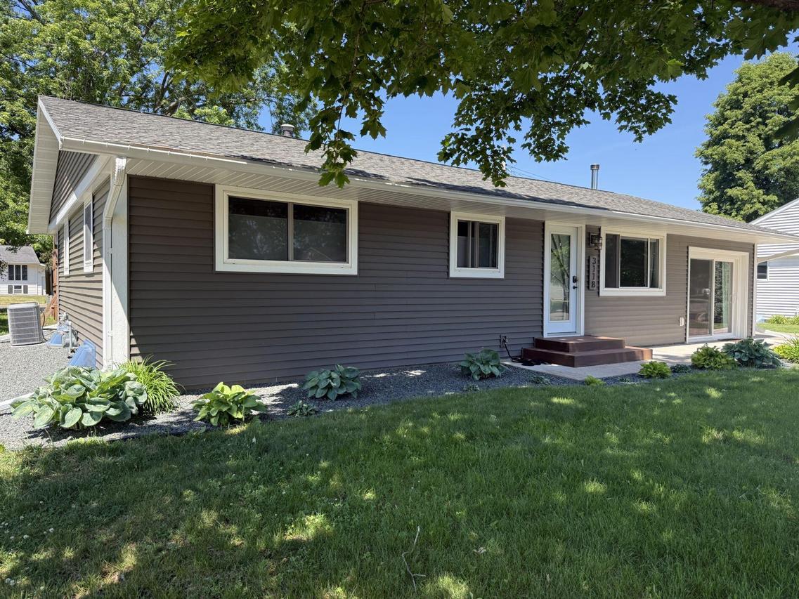3118 S 31st St, La Crosse, WI 54601