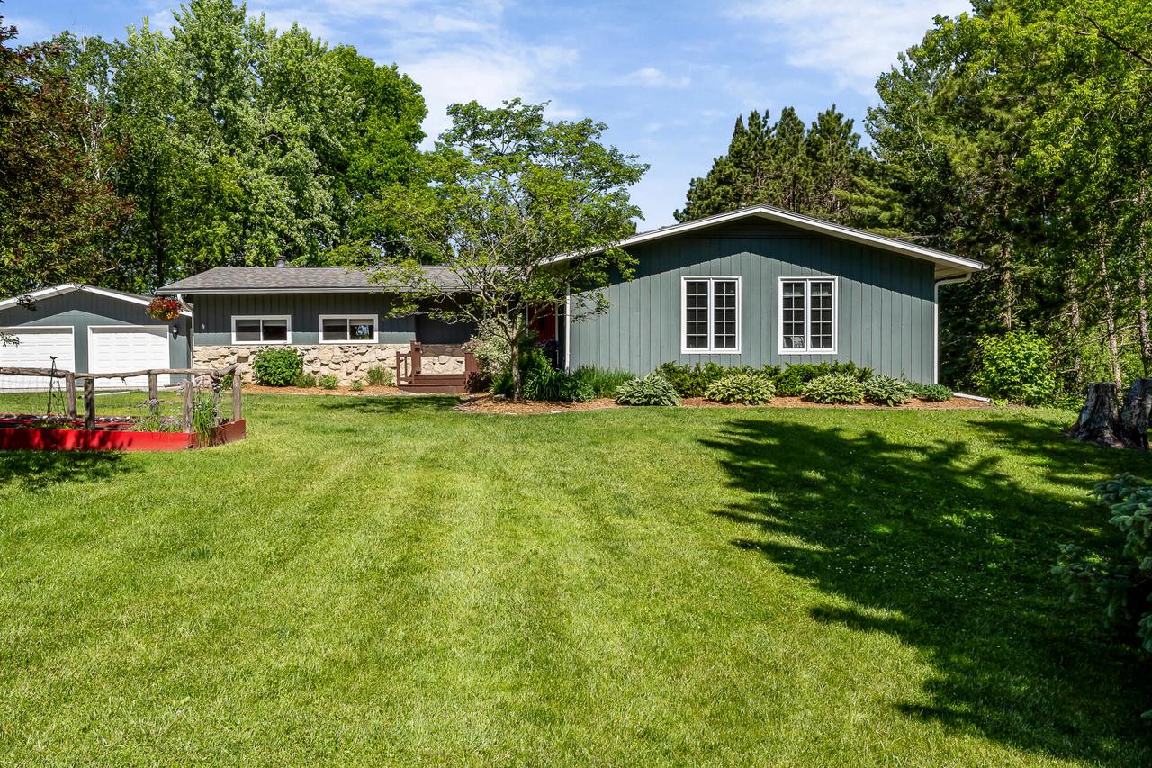 N2449 Terry Ct, Shelby, WI 54601