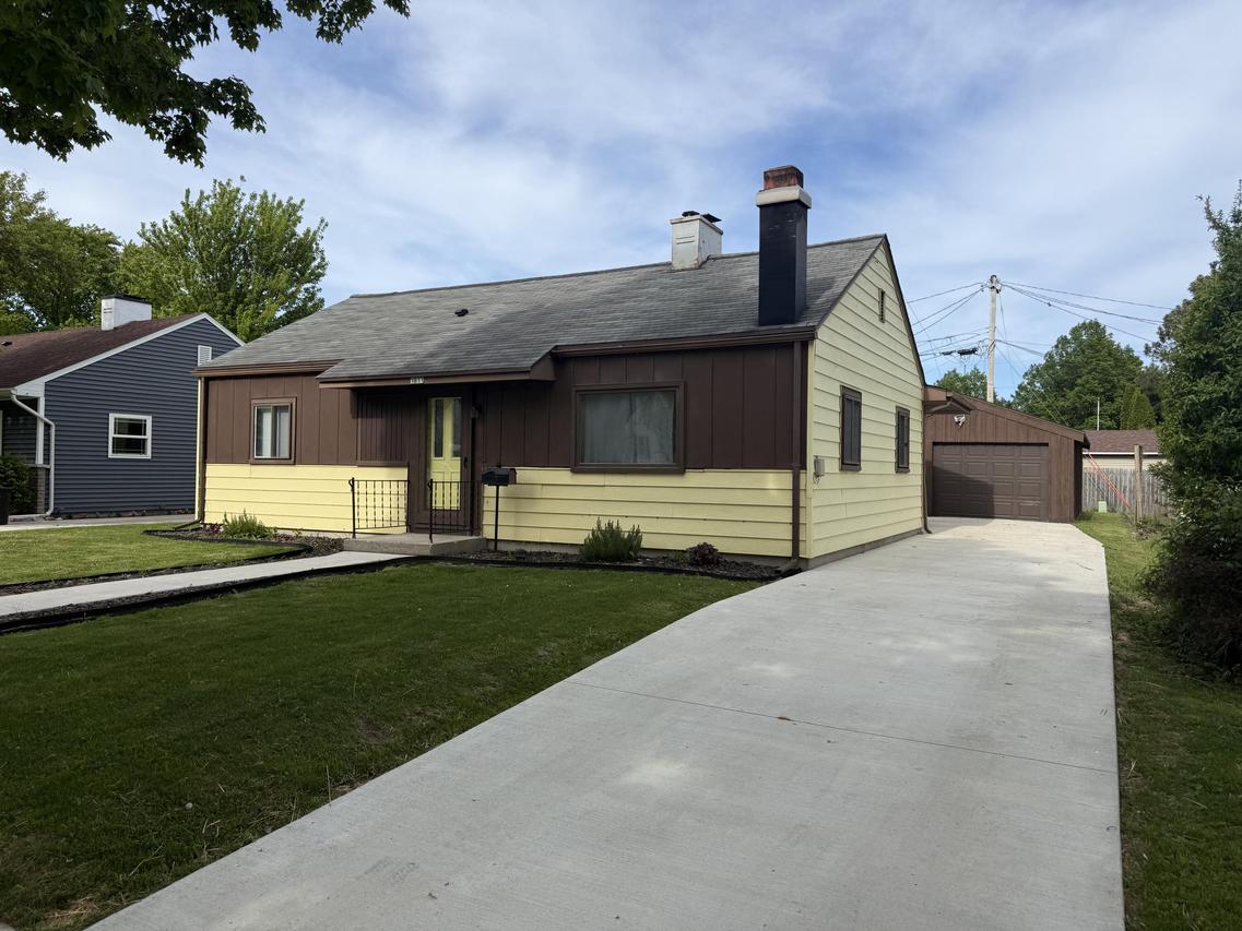 1811 S 21st St, Sheboygan, WI 53081