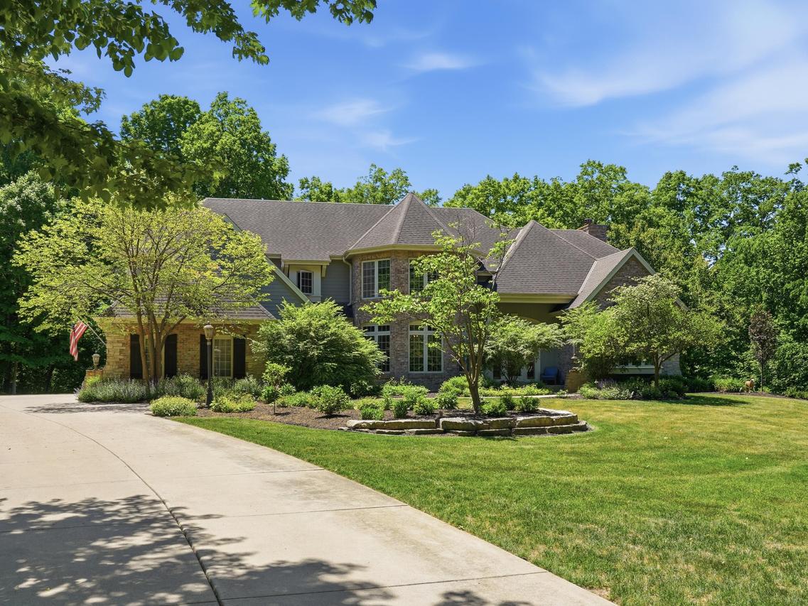 10101 N Hunt Club, Mequon, WI 53097