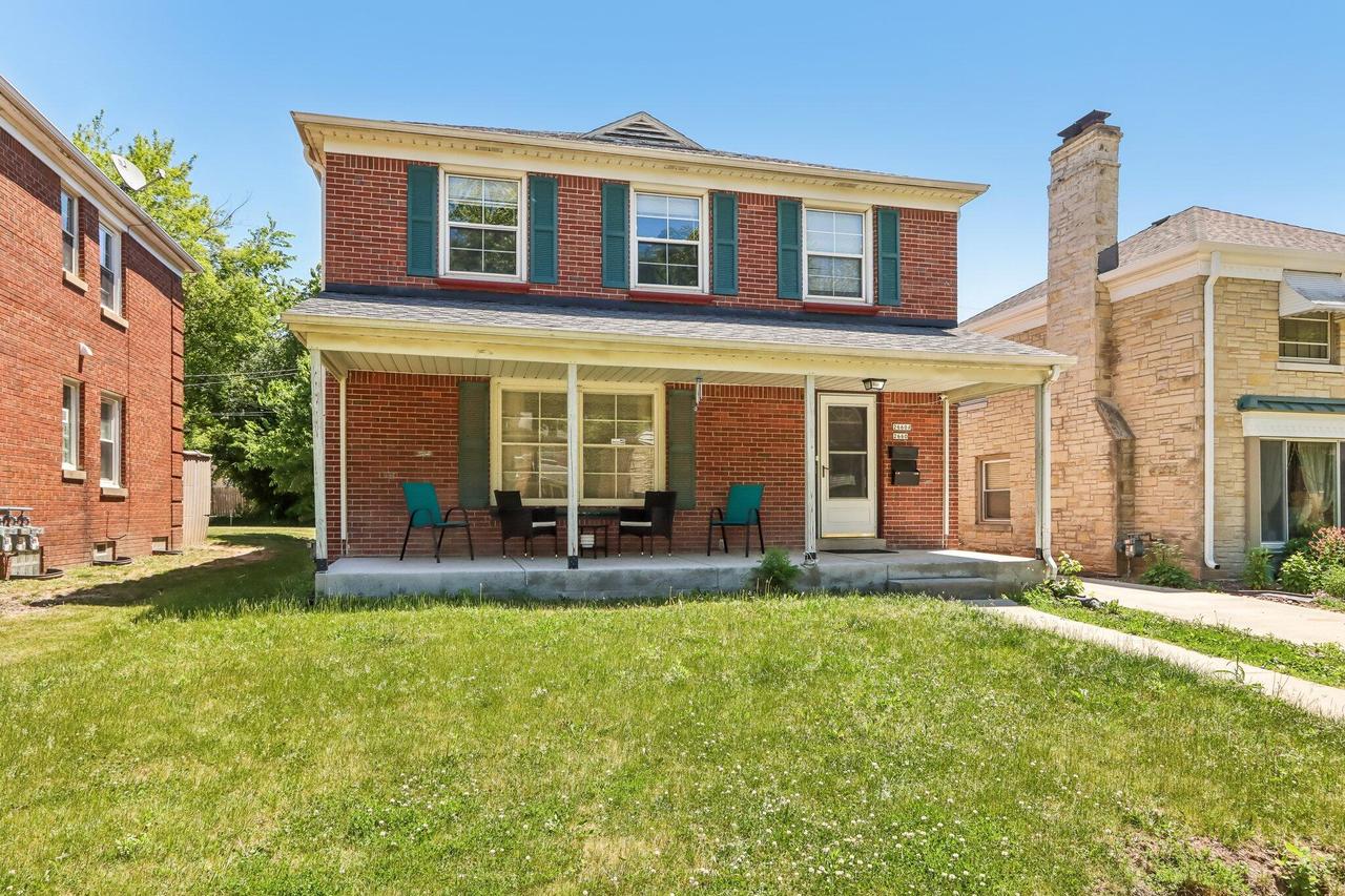 2660 N 63rd St #2660A, Wauwatosa, WI 53213