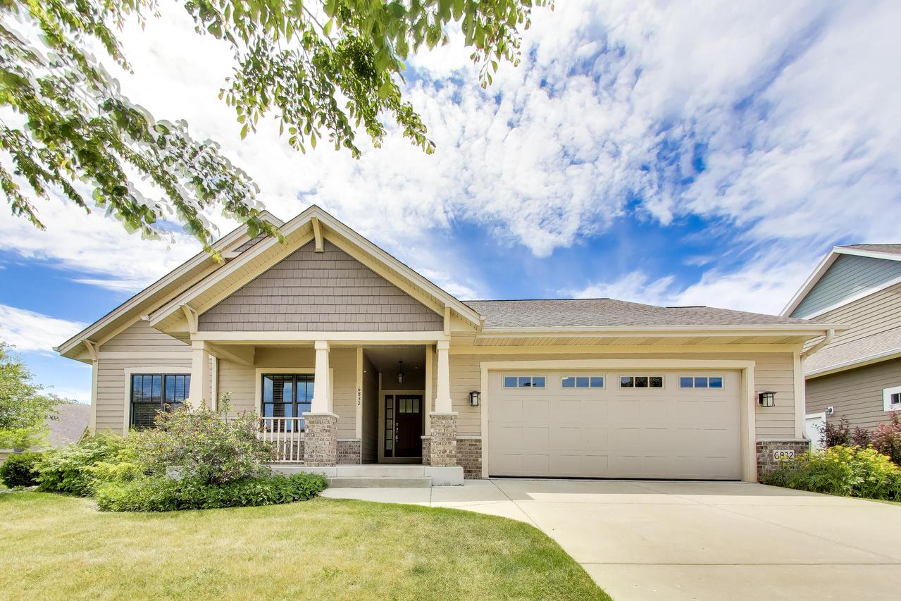 6832 155th Ave, Kenosha, WI 53142