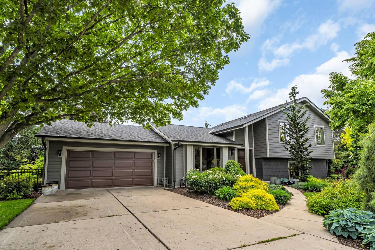 4137 Nantucket Pl, Mount Pleasant, WI 53405