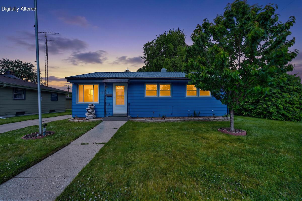 8302 26th Ave, Kenosha, WI 53143