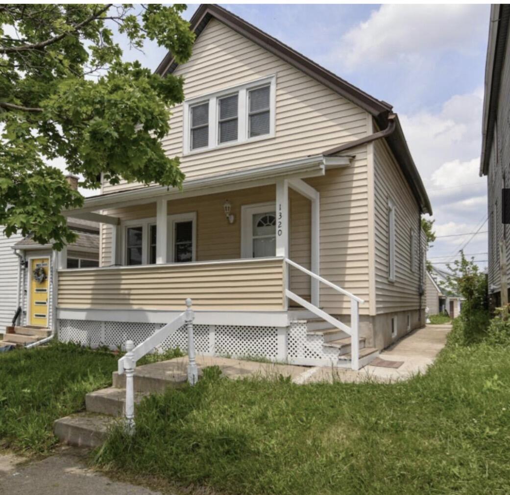 1320 Milwaukee Ave, South Milwaukee, WI 53172