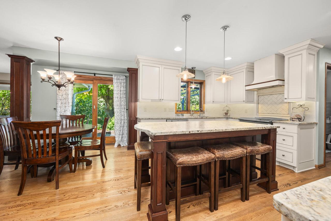 W245N6061 Maris Dr, Sussex, WI 53089