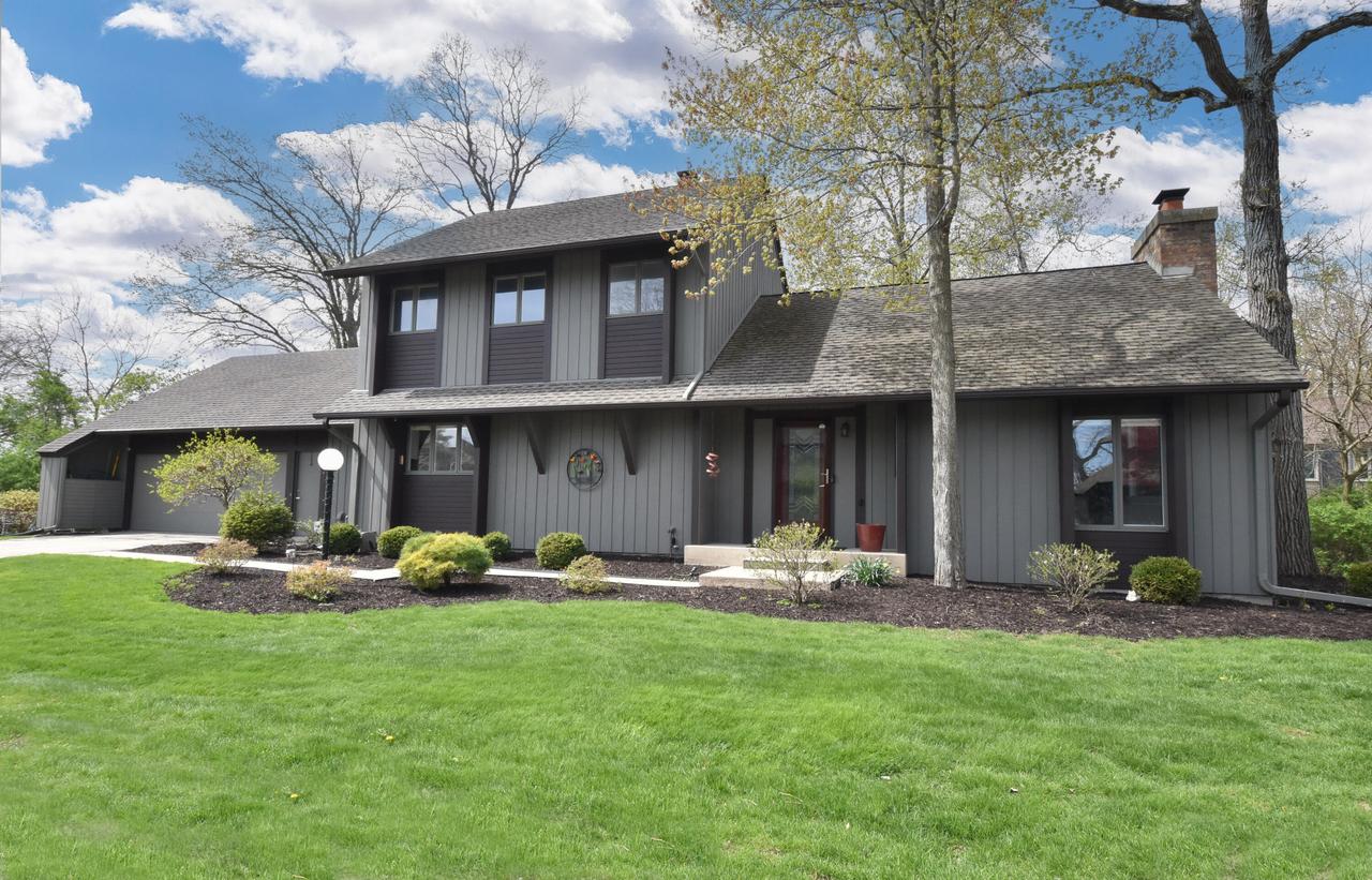41 E Campus Ct, Wind Point, WI 53402