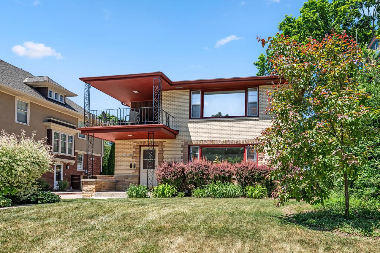 6822 W Wells St #6824, Wauwatosa, WI 53213