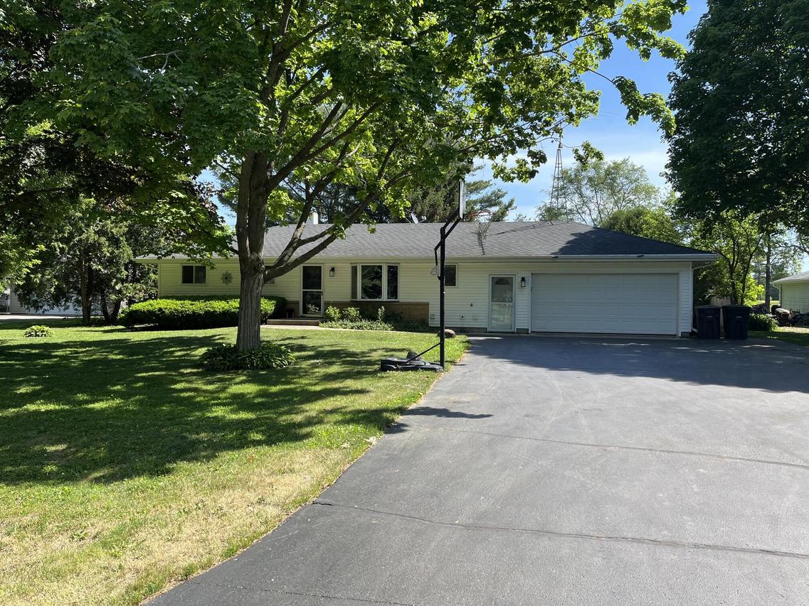 [Address Hidden by Seller], Sugar Creek, WI 53121