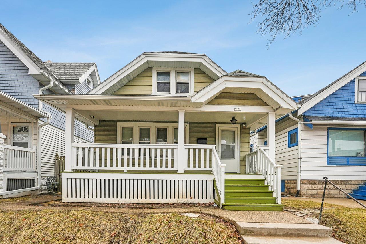 2571 N 51st St, Milwaukee, WI 53210