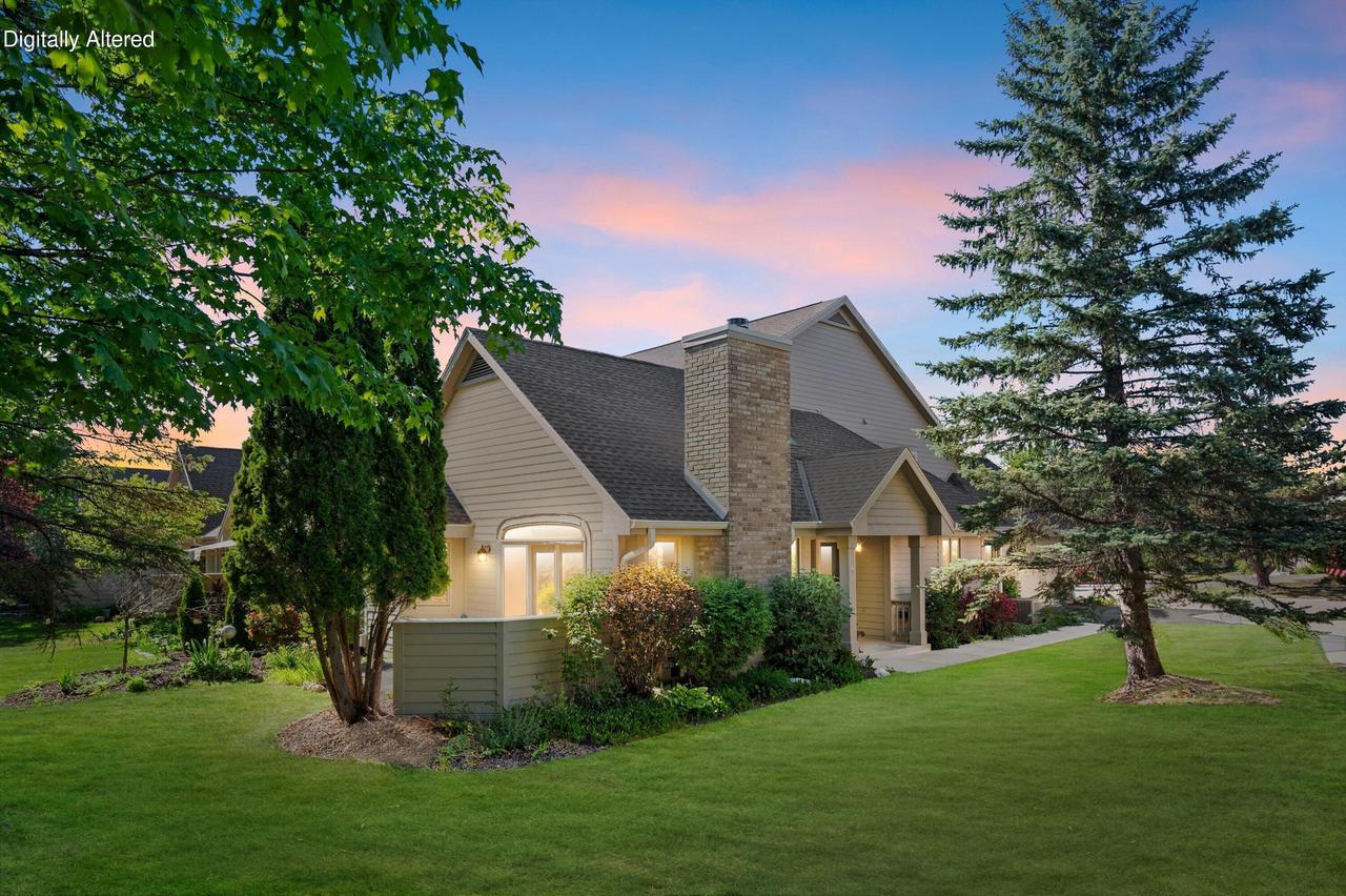 N21W24327 Cumberland Dr #36K, Pewaukee, WI 53072