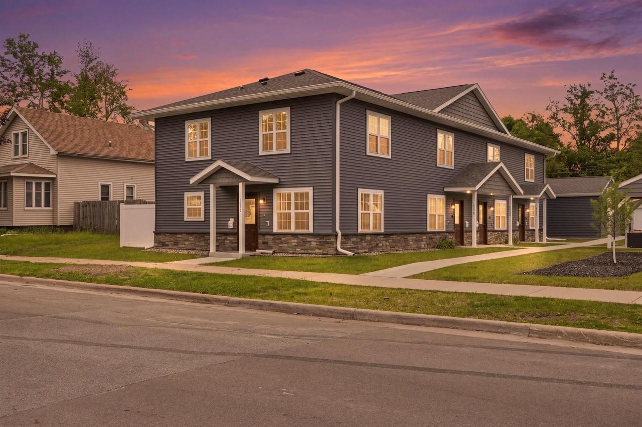 1032 Denton St #5, La Crosse, WI 54601