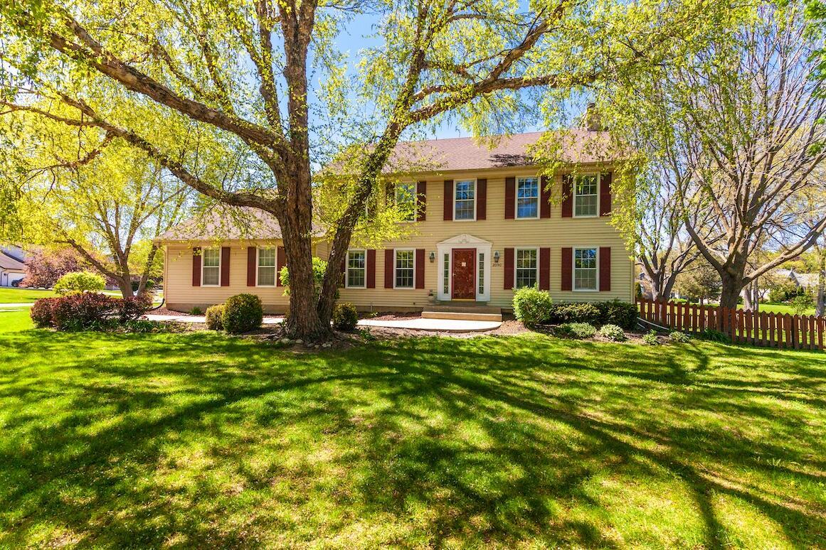 20740 W Brook Park, Brookfield, WI 53045
