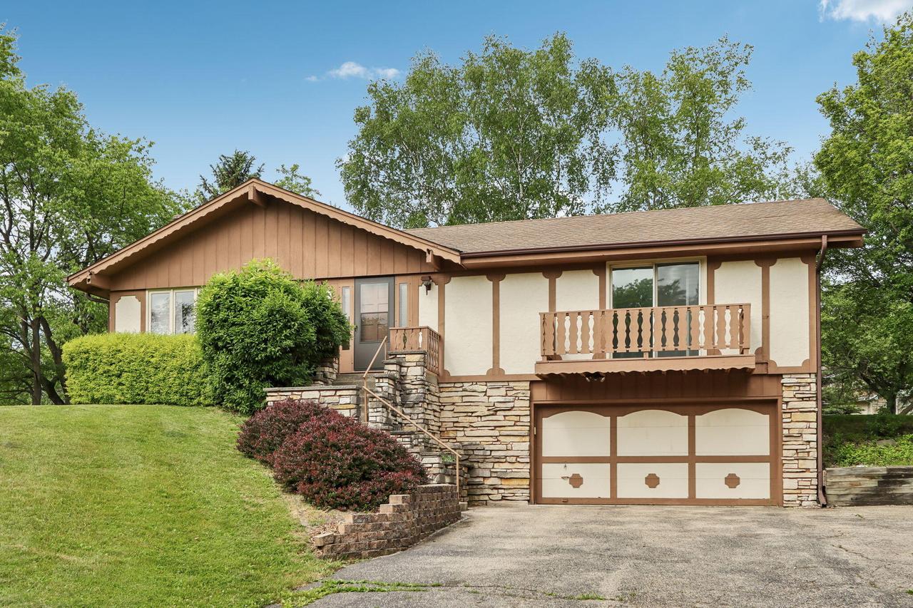 N71W30583 Mary Hill, Merton, WI 53029