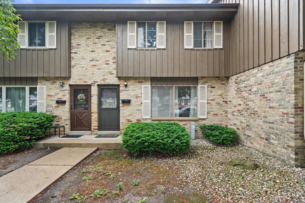 9903 W Beloit Rd #F10, Milwaukee, WI 53227