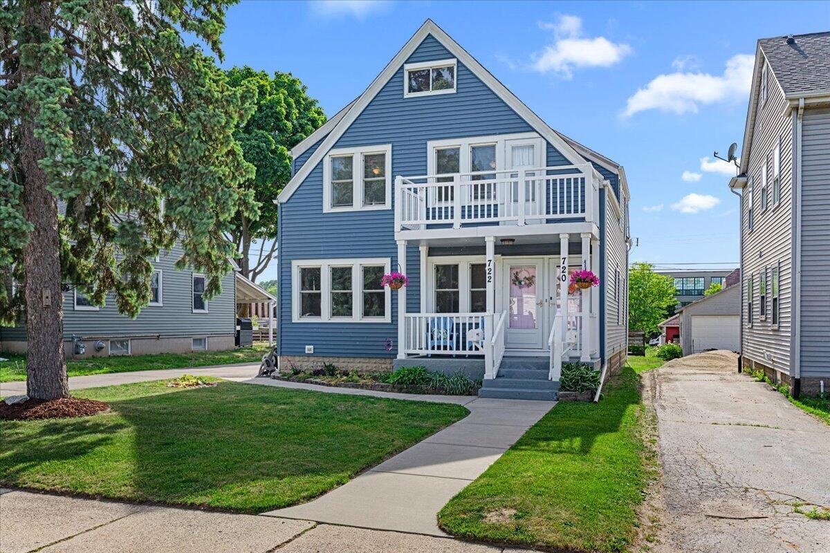 720 S 2nd Ave #722, West Bend, WI 53095