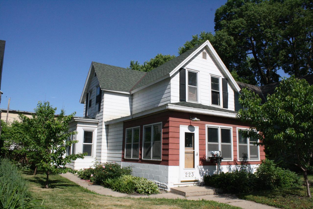 223 Copeland Ave, La Crosse, WI 54603