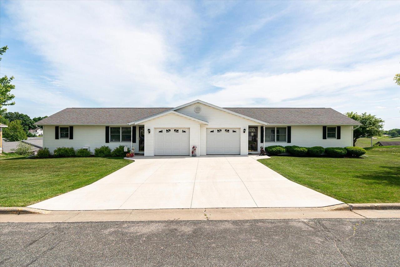 915 Rose St, Cashton, WI 54619
