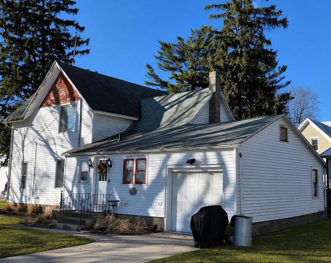 216 Coon Prairie, Westby, WI 54667