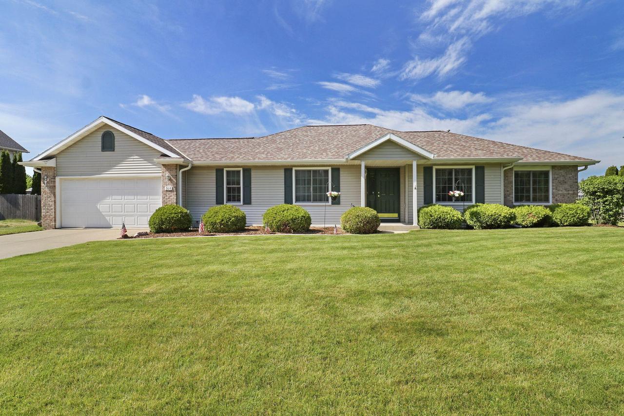 914 Riva Rdg, Caledonia, WI 53402