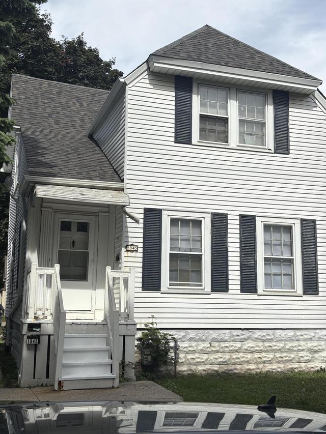 1945 S 29th St, Milwaukee, WI 53215