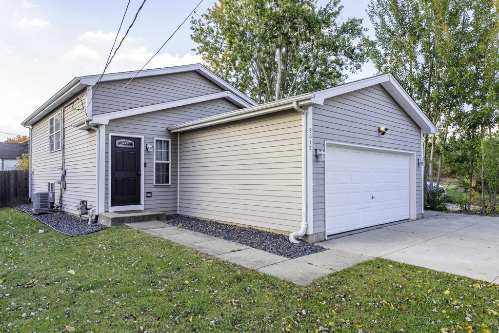 6012 240th Ave, Paddock Lake, WI 53168