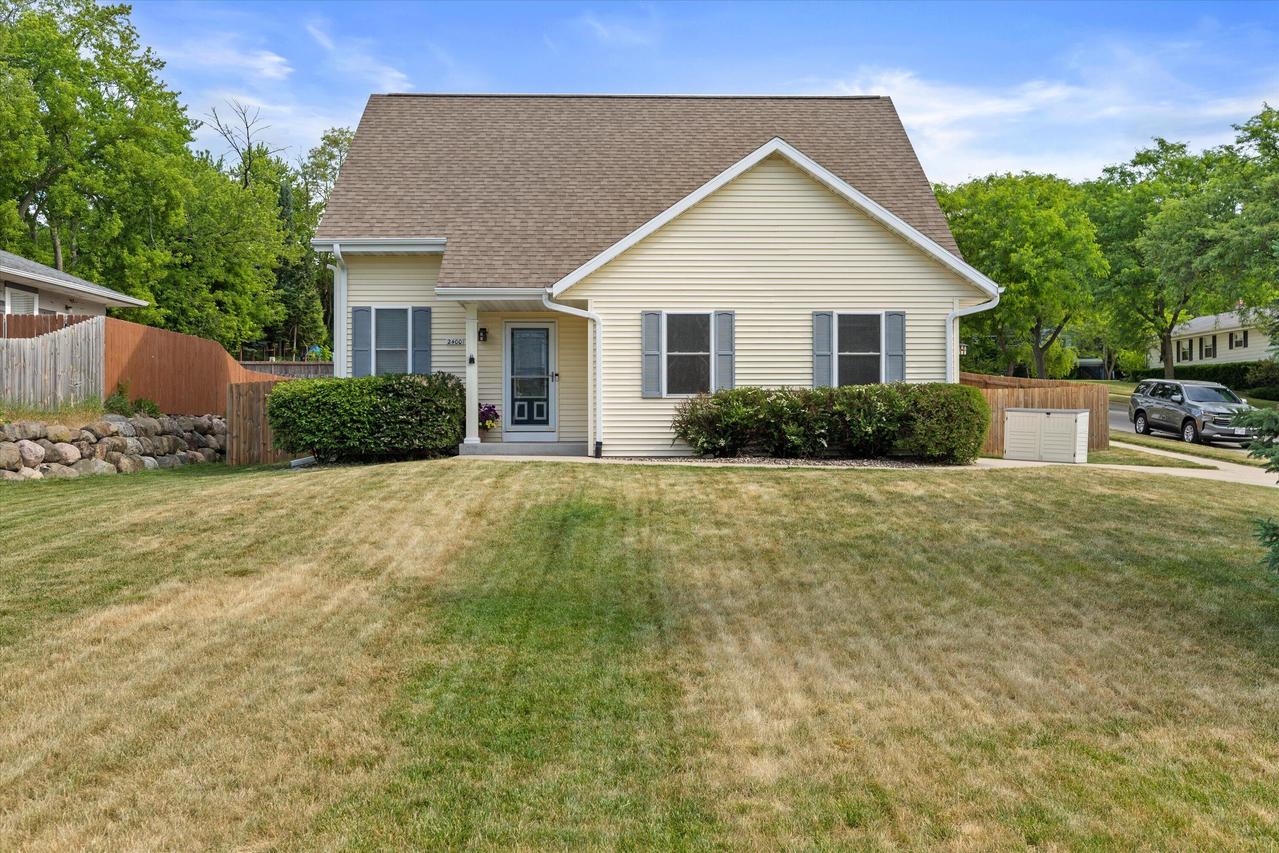 2400 Summit Ave, Waukesha, WI 53188