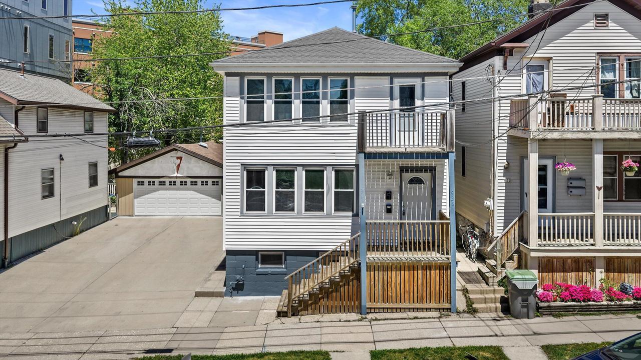 928 E Land Pl #A, Milwaukee, WI 53202