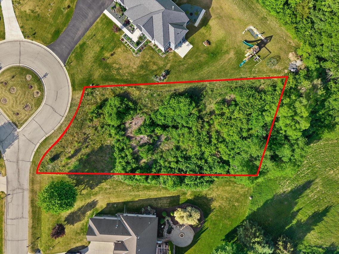 Lt31 Primrose Cir, Oconomowoc, WI 53066
