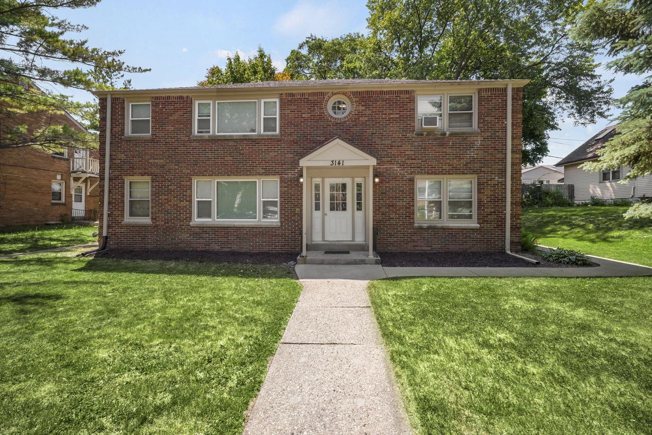 3141 S 48th St, Milwaukee, WI 53219