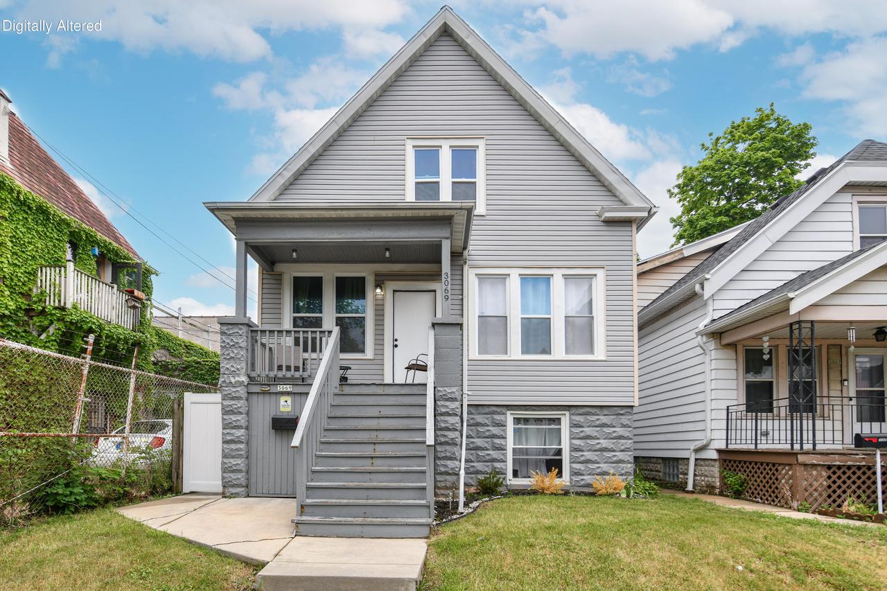 3069 S 9th Pl, Milwaukee, WI 53215