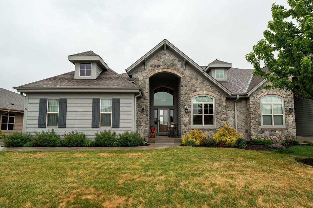 3412 Walnut Trl, Waukesha, WI 53188