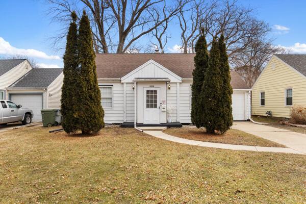 3038 S 54th St, Milwaukee, WI 53219