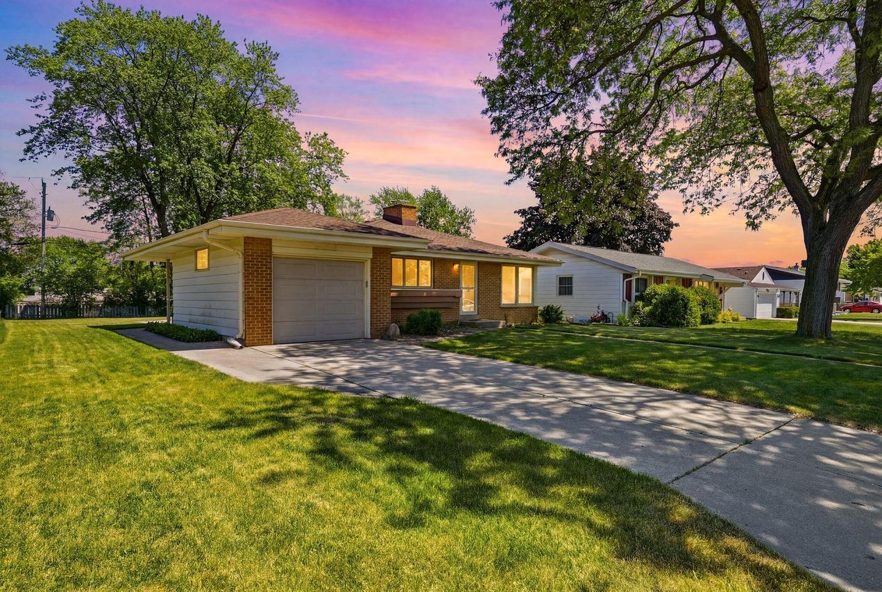 501 Nicholson Ave, South Milwaukee, WI 53172