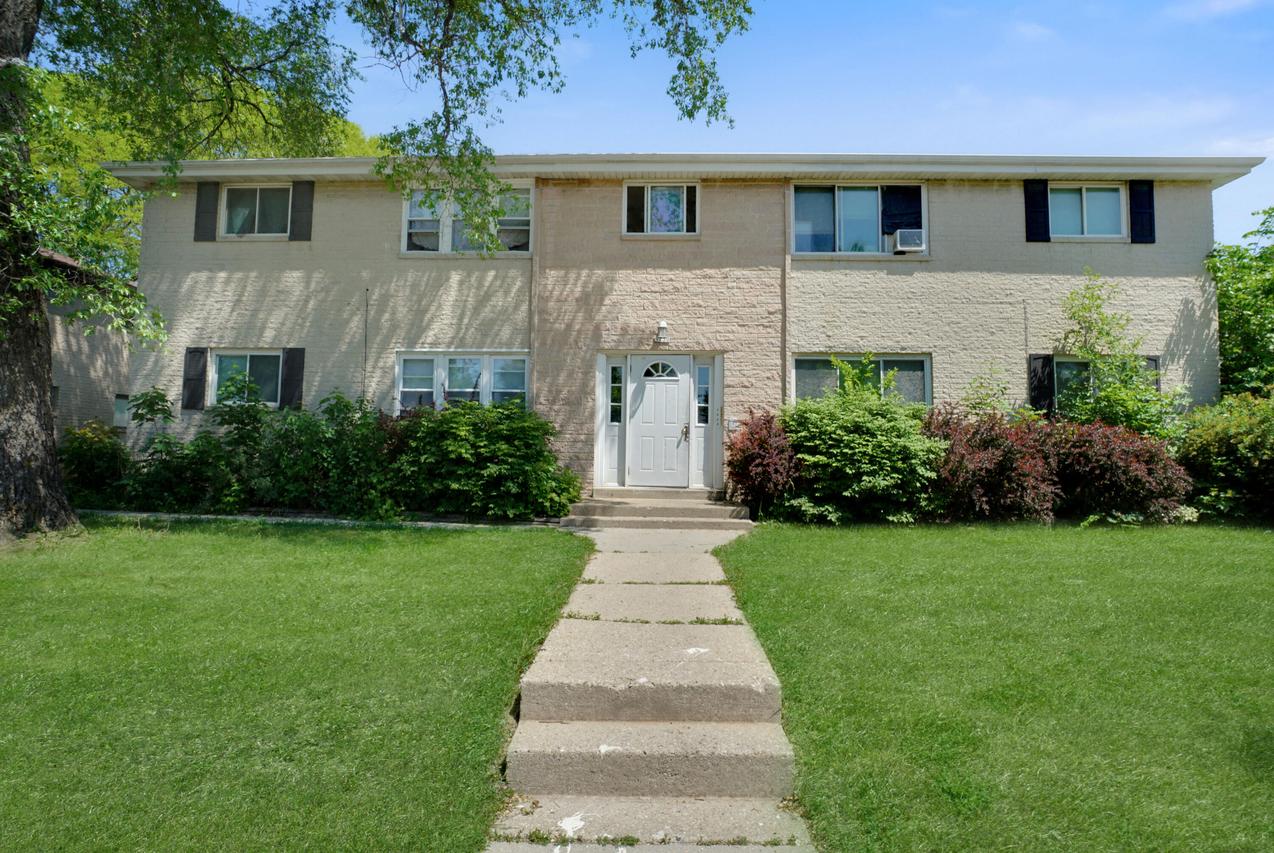 5730 N 91st St, Milwaukee, WI 53225