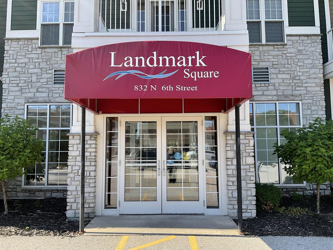 832 N 6th St #212, Sheboygan, WI 53081
