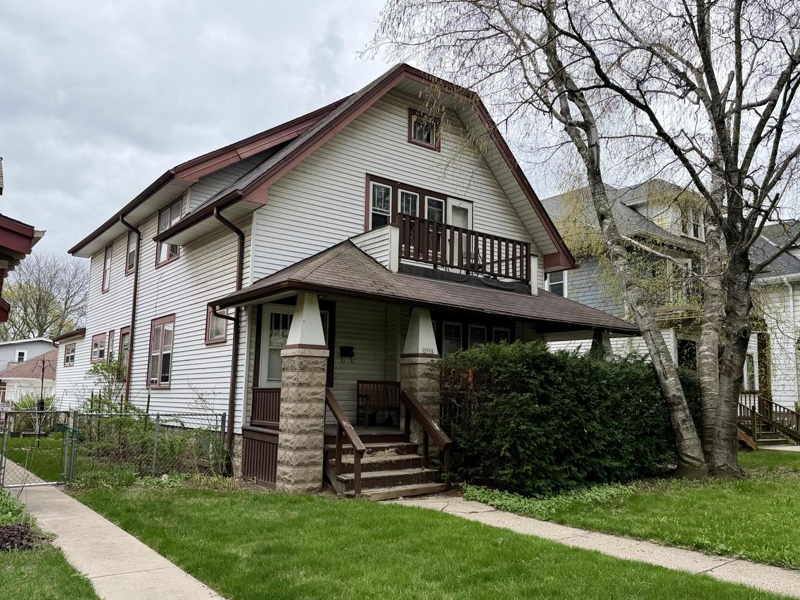 2956 N 50th St #2958, Milwaukee, WI 53210
