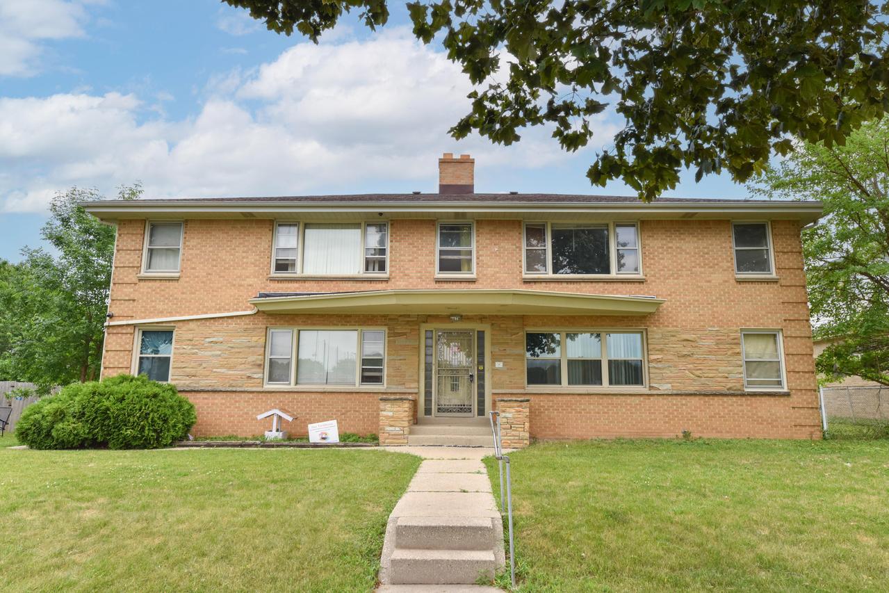 4678 N 84th St, Milwaukee, WI 53225