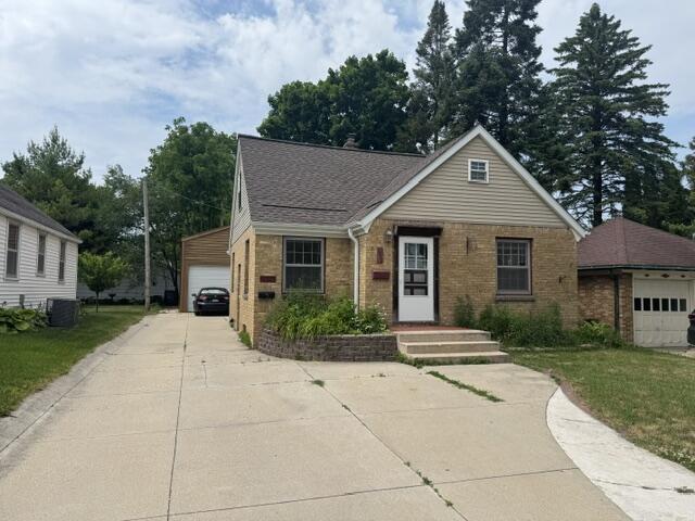 1510 Monroe St #1512, West Bend, WI 53090