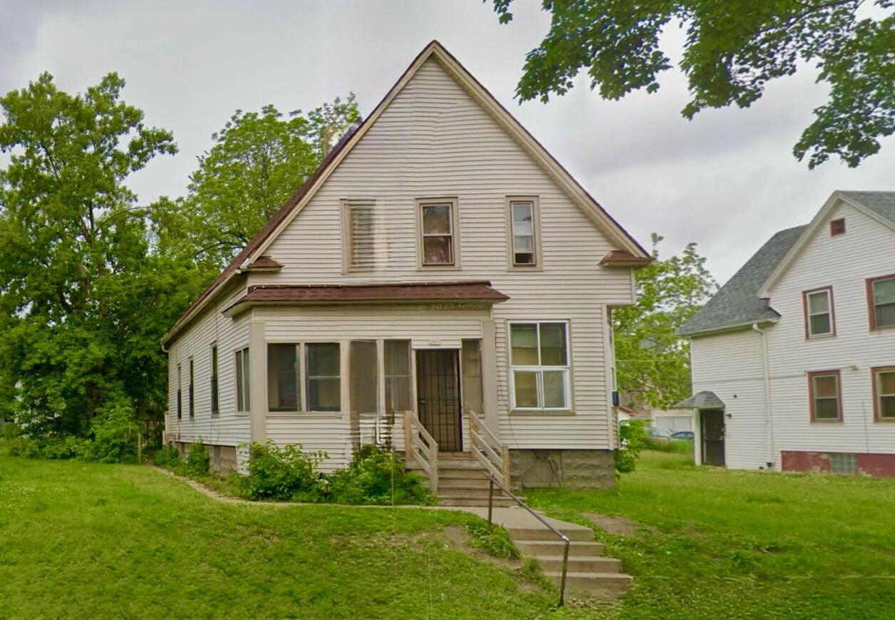 2951 N 25th St, Milwaukee, WI 53206